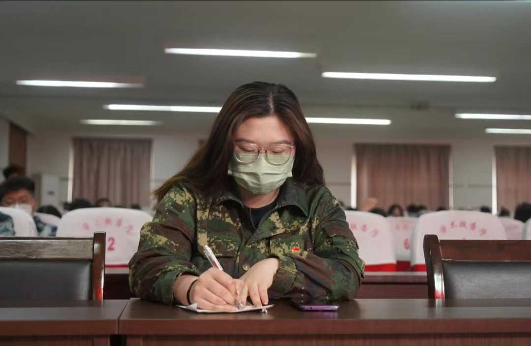 我校組織收聽收看慶祝中國(guó)共青團(tuán)成立100周年大會(huì)上直播