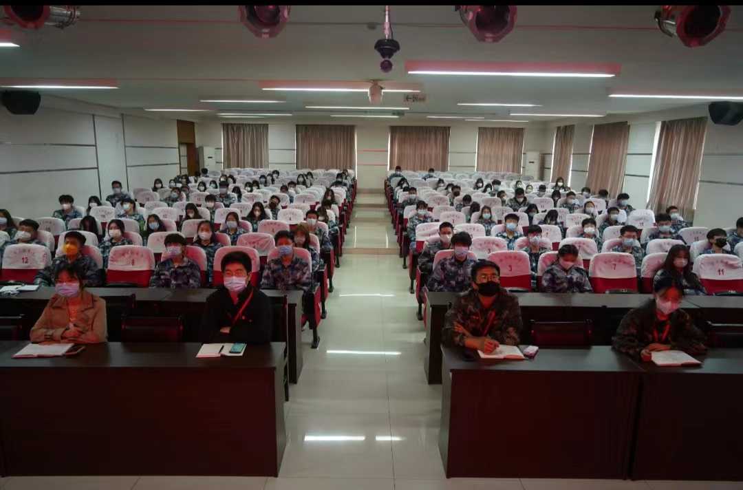 我校組織收聽收看慶祝中國(guó)共青團(tuán)成立100周年大會(huì)上直播
