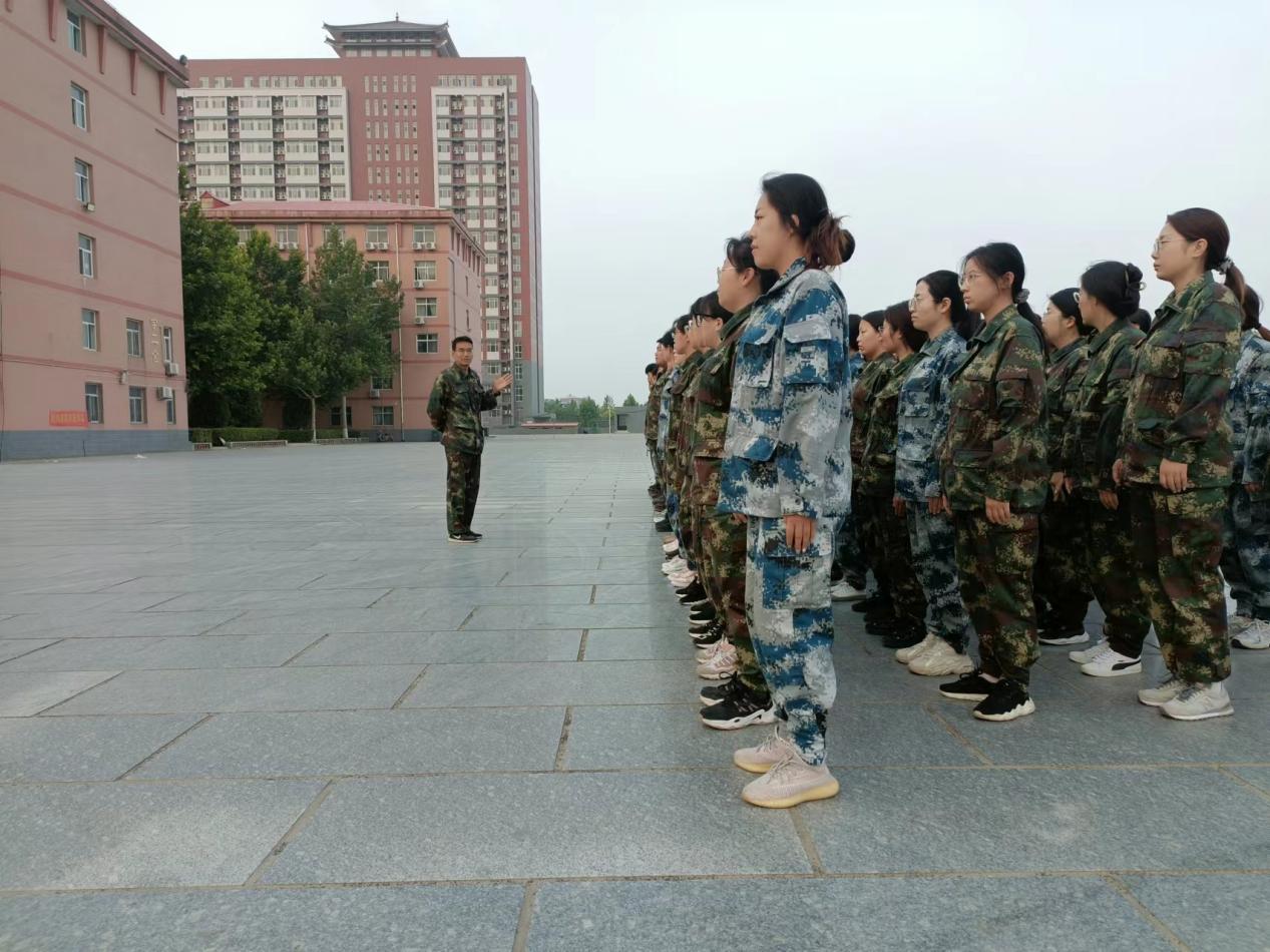 強化凝“新”聚力,賡續(xù)立德樹人——我校“傳幫帶”式新入職輔導員培訓圓滿結束