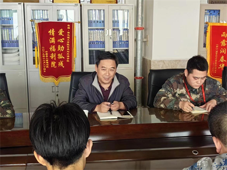 保定理工學(xué)院藝術(shù)學(xué)院召開(kāi)學(xué)生黨員 座談會(huì)