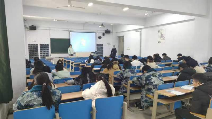 北京證兒八經(jīng)教育咨詢(xún)有限公司到我校招聘