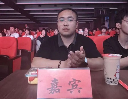 “不忘初心，砥礪前行”——保定理工學(xué)院藝術(shù)學(xué)院“第二屆團(tuán)總支學(xué)生會(huì)”換屆選舉大會(huì)暨表彰大會(huì)