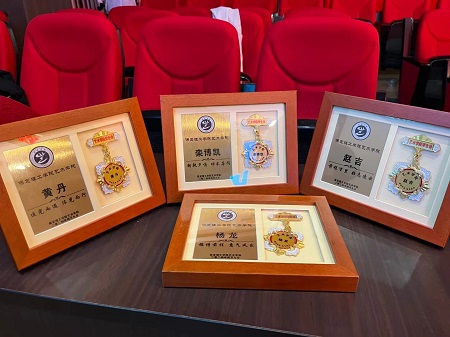 “不忘初心，砥礪前行”——保定理工學(xué)院藝術(shù)學(xué)院“第二屆團(tuán)總支學(xué)生會(huì)”換屆選舉大會(huì)暨表彰大會(huì)