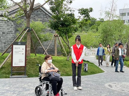 “志愿新時代，志愿服務(wù)行”——保定理工學(xué)院藝術(shù)學(xué)院與淮軍公所博物館五一勞動節(jié)志愿服務(wù)活動