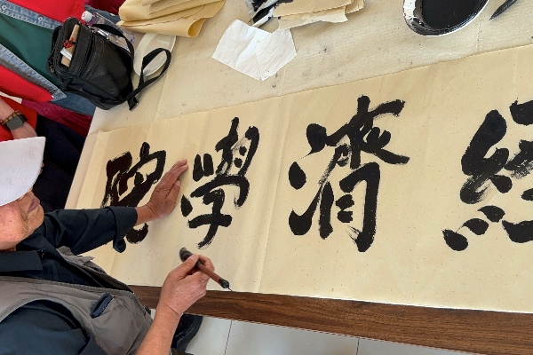 2024.5.13 我院青年志愿者服務隊圓滿完成戀鄉(xiāng)騎行保定 探尋最美鄉(xiāng)村蓮池區(qū)志愿服務工作