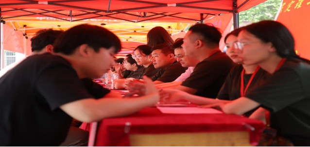 我校舉辦“就業(yè)問診”線下就業(yè)指導(dǎo)活動