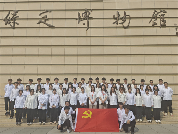 我院師生赴保定市各大博物館開展“思政實(shí)踐”紅色教育主題活動