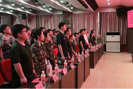 青年馬克思主義者培養(yǎng)工程大學(xué)生骨干培訓(xùn)開(kāi)班儀式