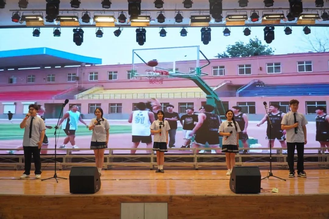 青春校園|“赤子奏響凌云志，后浪奔涌繪新篇”大型合唱會圓滿結束！