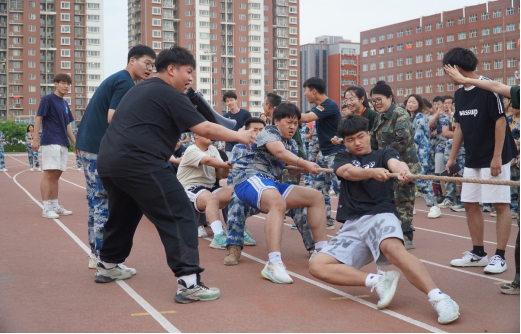 青春校園|凝聚每份力,團(tuán)結(jié)一條心——保定理工學(xué)院第十八屆拔河比賽圓滿結(jié)束