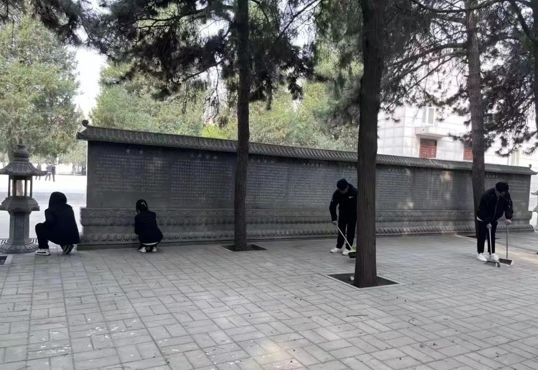 保理會計學院緬懷革命烈士,繼承先烈遺志
