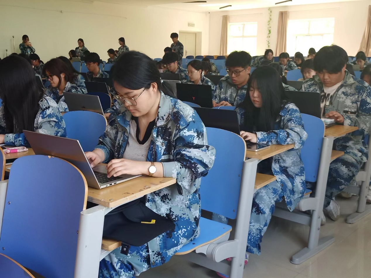 “指尖飛揚(yáng)，運(yùn)指如飛”打字測(cè)速技能大賽