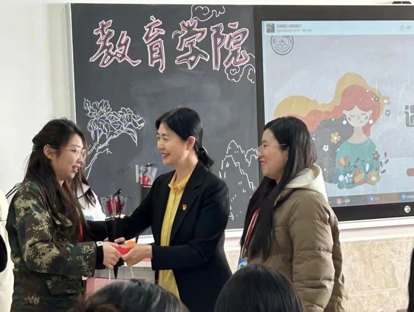 綻放芳華，遇見(jiàn)女神——“3·8女神節(jié)”主題活動(dòng)