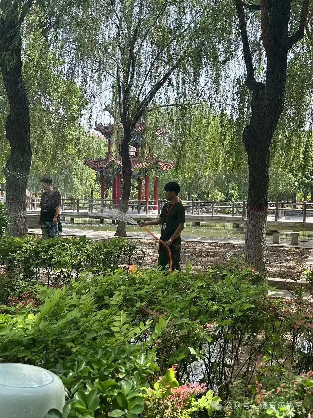 勞動踐于行，美德鑄于心