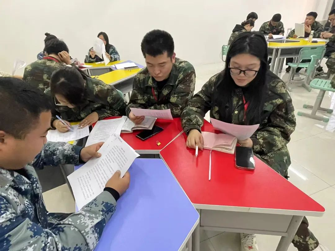 “鑄魂育人守初心，立足崗位擔(dān)使命”輔導(dǎo)員培訓(xùn)