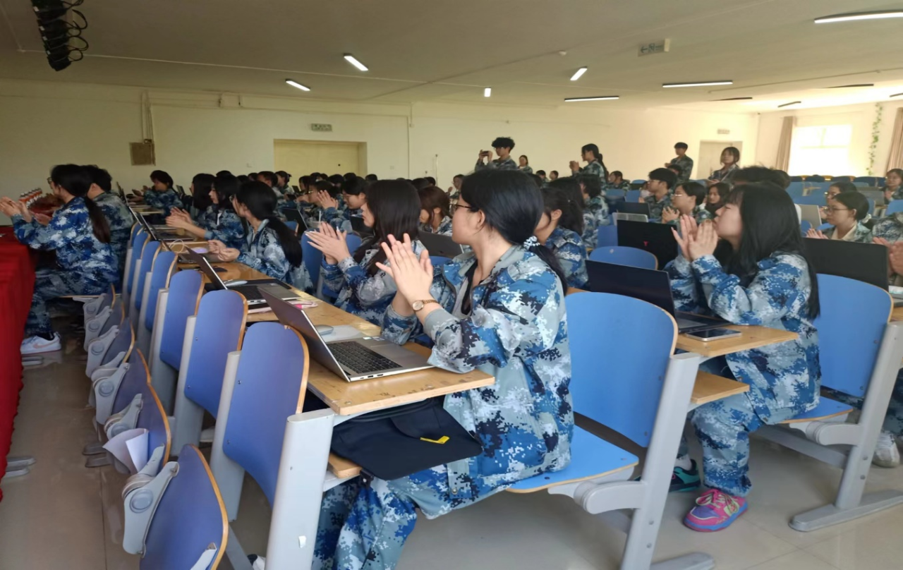 “指尖飛揚(yáng)，運(yùn)指如飛”打字測(cè)速技能大賽