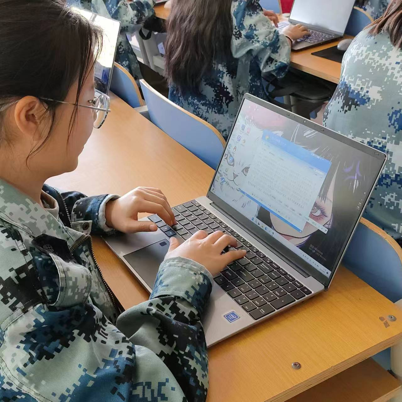 “指尖飛揚(yáng)，運(yùn)指如飛”打字測(cè)速技能大賽