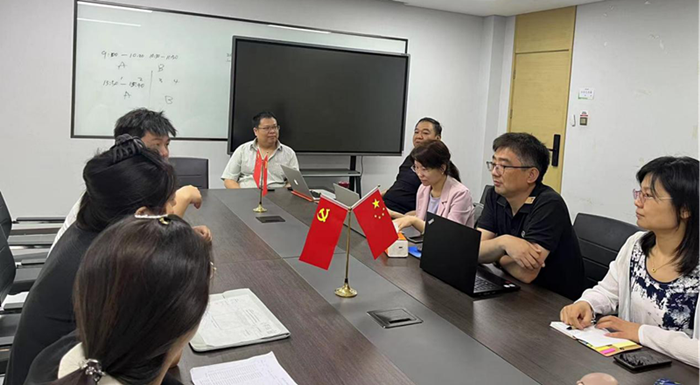 以應(yīng)用為目標(biāo)，以項(xiàng)目為導(dǎo)向—信息科學(xué)與工程學(xué)院開(kāi)展學(xué)生入企項(xiàng)目實(shí)踐活動(dòng)