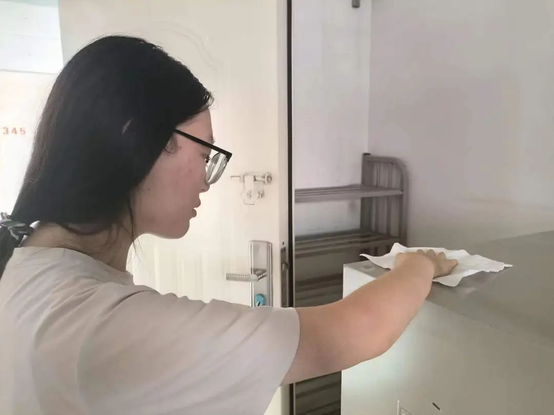 保定理工學(xué)院||以愛迎新,服務(wù)引領(lǐng)美好大學(xué)路
