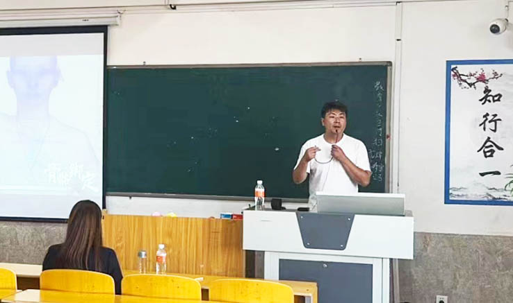 信息科學(xué)與工程學(xué)院攜手?jǐn)?shù)智廣角，共繪AIGC人工智能新藍(lán)圖