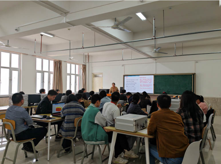 【匠心育師·師道傳承】強(qiáng)技能，促提升—信息科學(xué)與工程學(xué)院教師技能系列培訓(xùn)（八）順利開(kāi)展