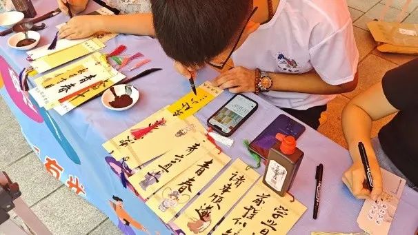 我為同學(xué)做實事 | 教育學(xué)院“以‘心’迎‘新’,‘育’你相遇”