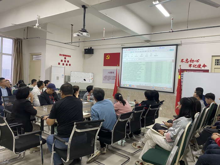 【經(jīng)驗(yàn)交融·智慧共享】信息科學(xué)與工程學(xué)院舉辦經(jīng)驗(yàn)分享交流會