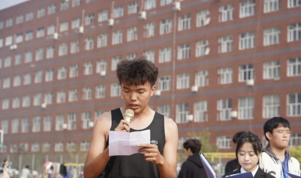 青春之我，時(shí)代之音