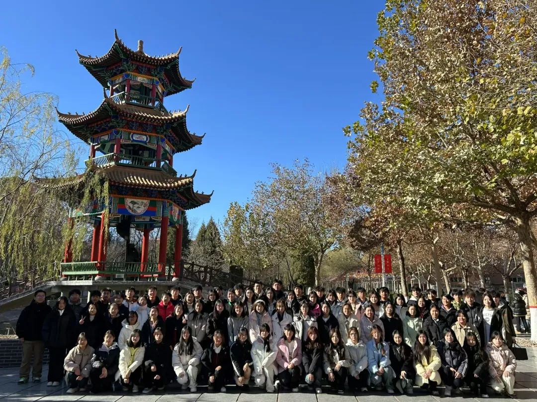 紀(jì)念 “一二 · 九” 運(yùn)動(dòng)89周年大型合唱會(huì)最佳人氣獎(jiǎng)評選投票啦~