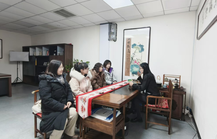 訪企拓崗促就業(yè) 供需對接助發(fā)展-- 會計學(xué)院教師走訪保定市內(nèi)掌柜會計服務(wù)有限公司