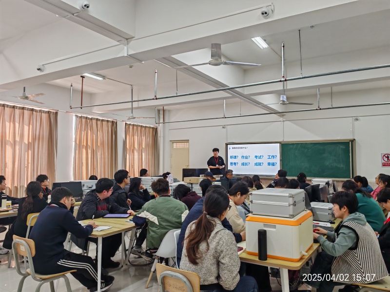 【啟思賦能·收獲共鑒】 雙創(chuàng)賦能啟未來—信息科學(xué)與工程學(xué)院舉辦創(chuàng)新創(chuàng)業(yè)培訓(xùn)分享會
