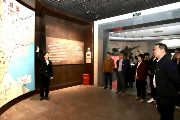 保定理工學院與阜平城南莊晉察冀邊區(qū)革命紀念館簽署合作協(xié)議