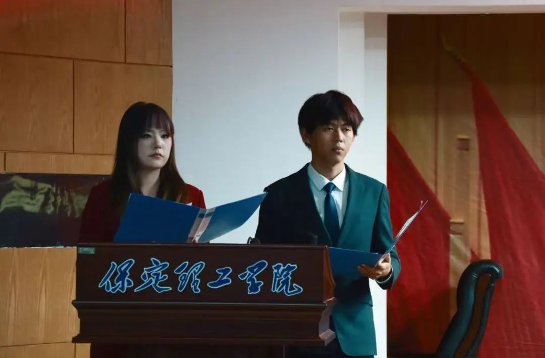 青春校園保定理工學(xué)院第六屆辯論賽完美落幕