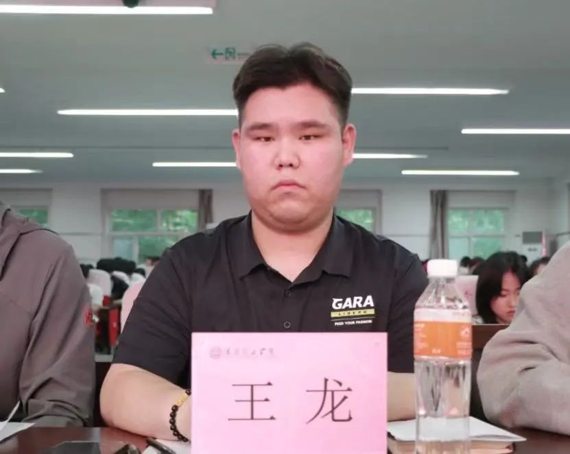青春校園保定理工學(xué)院第六屆辯論賽完美落幕