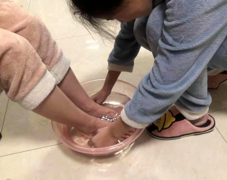 孝老愛(ài)親傳佳話,弘揚(yáng)美德樹(shù)新風(fēng)——感恩教育
