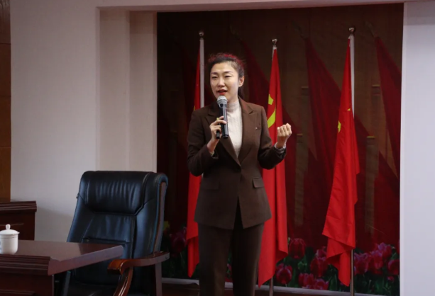 精研技巧,筑夢(mèng)成長(zhǎng)——輔導(dǎo)員素質(zhì)能力大賽技巧專題培訓(xùn)